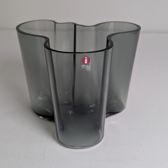 Vintage 2001 Savoy Vase Alvar Aalto 4.75"*6 120 mm Iittala, Finland, Smoke Gray - Picture 2 of 13